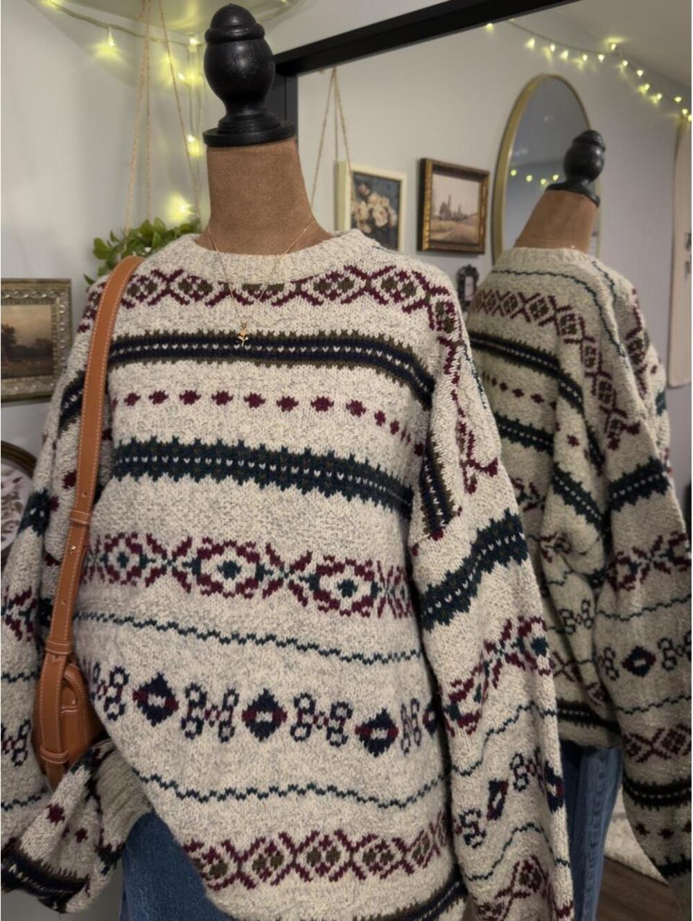 Oversized Sweater 🤎 - Picture 3 of 4